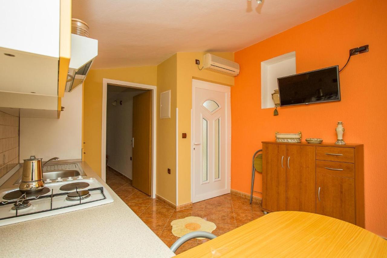 Apartments Nada Palit Exterior foto