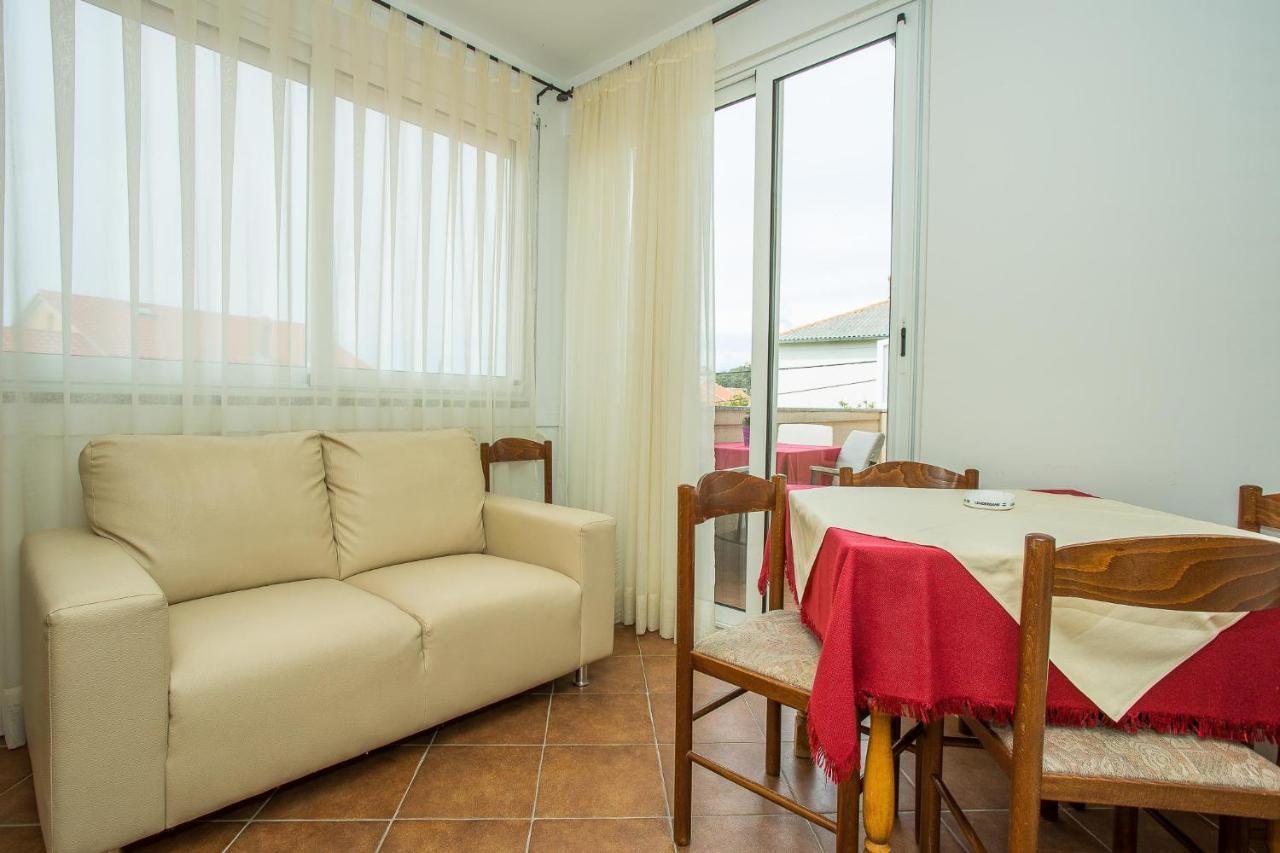Apartments Nada Palit Exterior foto